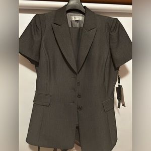 Tahari pant suit, size 6. NWT!  Dark grey pinstripe, short sleeve jacket & pants